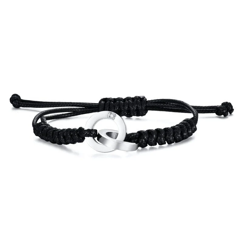 Armband Mit Kordel Und Verschlungenen Ringen