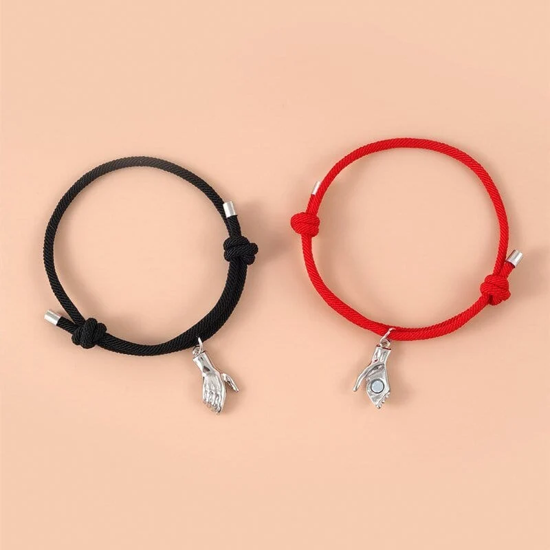 Hand In Hand Armband