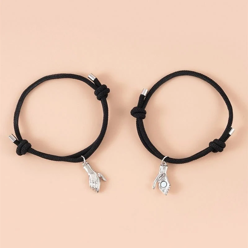 Hand In Hand Armband