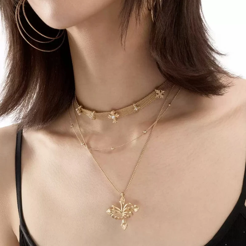 Grunge-Kette mit mehreren Lagen für Damen mit Kreuzmotiv