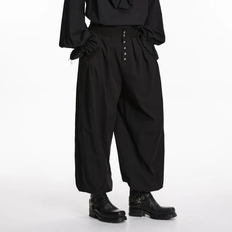 Gothic-Herrenhose mit Raffungen und schmal zulaufendem Bein