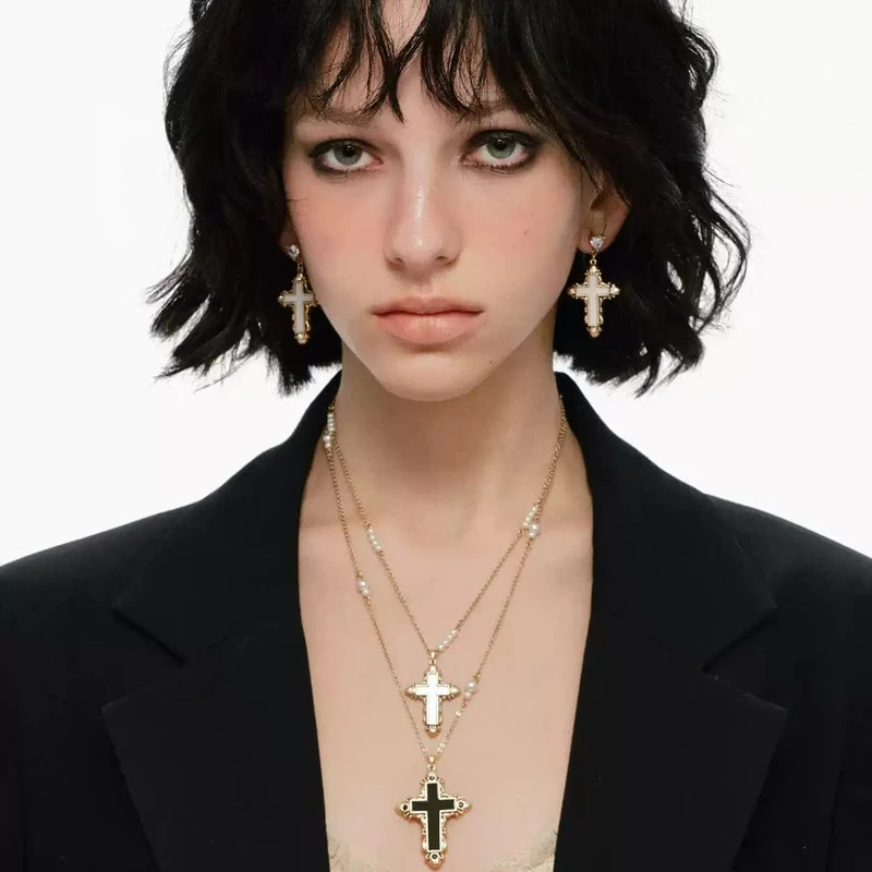 Grunge-Diamant-Kreuz-Ohrringe für Damen