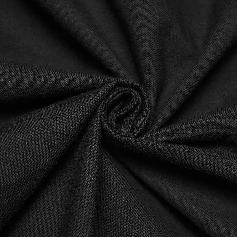 Schwarzes Gothic-Herrenhemd mit Schnürung, Rüschen und Bischofsärmeln