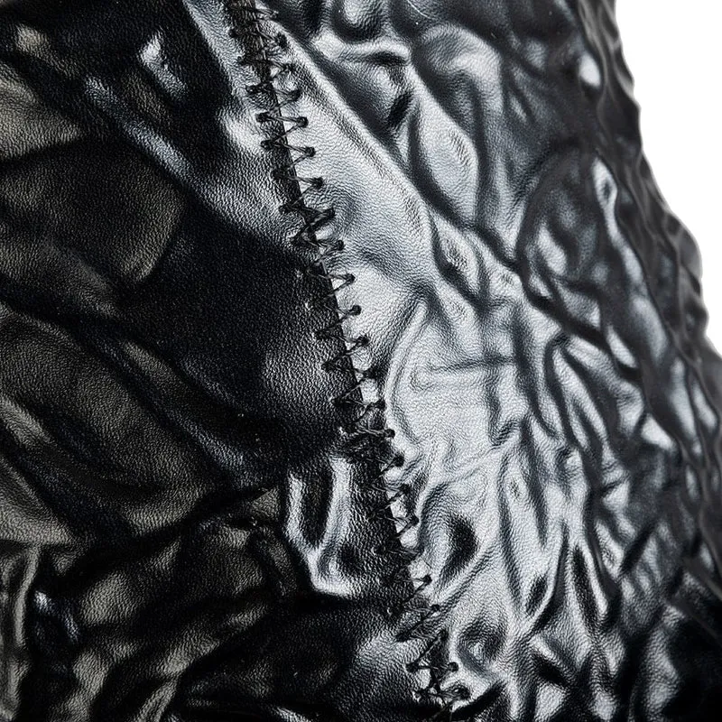 Unisex Gothic Zylinder mit Totenkopfprägung und Knittereffekt