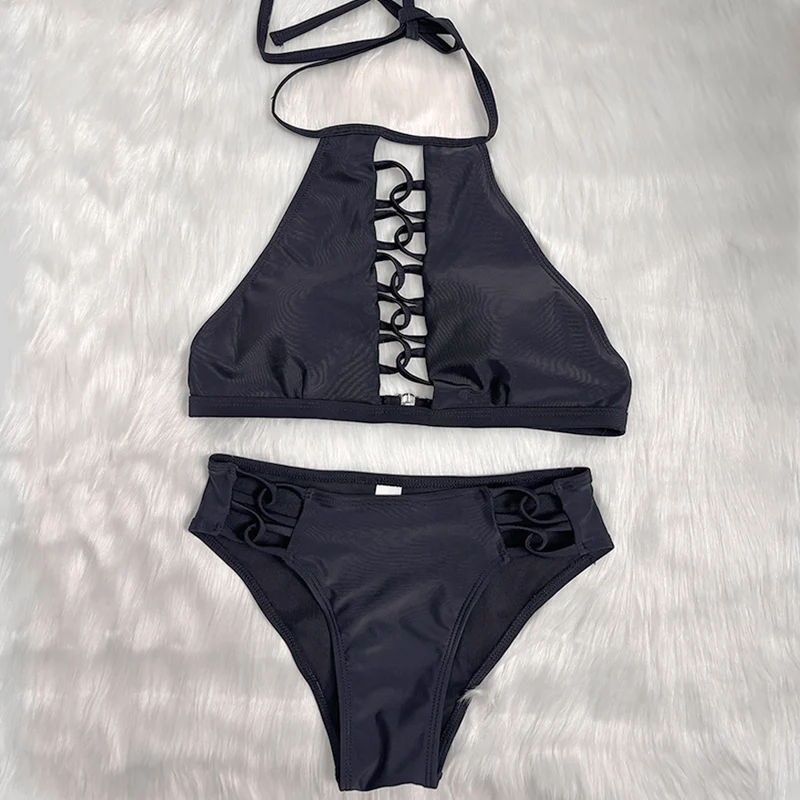 Zweiteiliger Grunge-Bikini mit Neckholder und Cut-outs für Damen