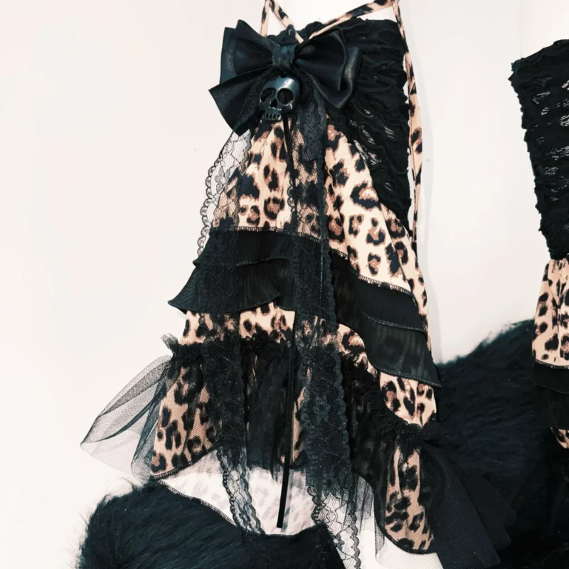 Leopard print self tie bowknot skull applique leg warmer