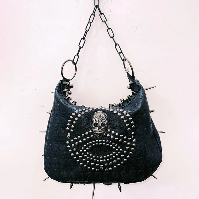 Metal chain o ring skull applique zip-up handbag