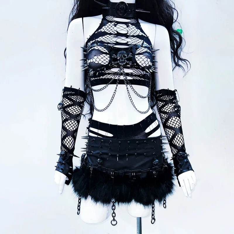 Cut out metal chain skull applique top