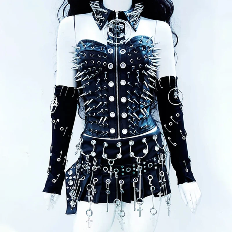 Halter zip-up o ring rivet applique top