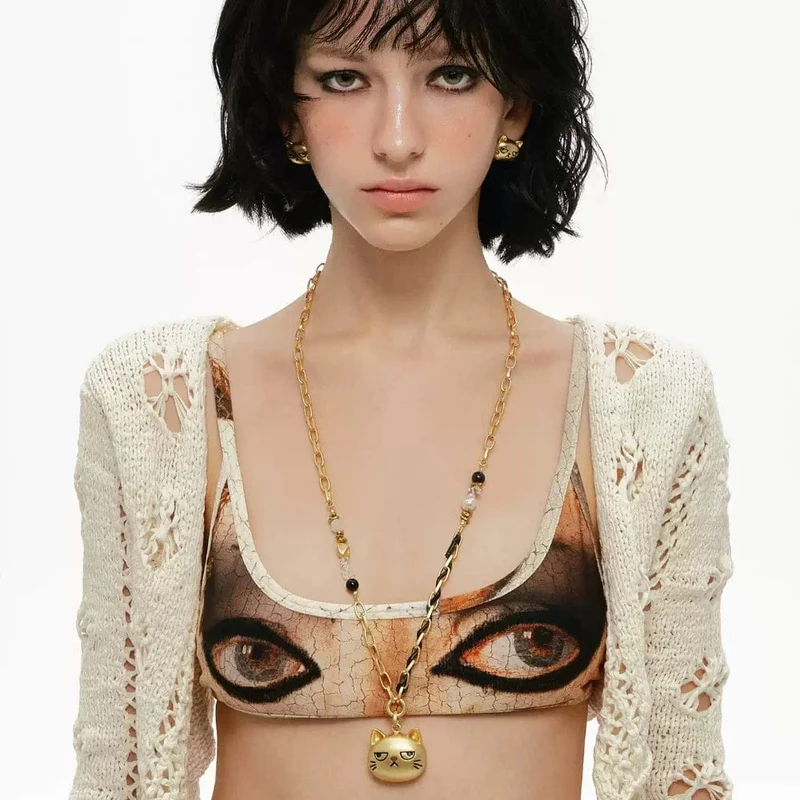 Lange Grunge-Halskette mit unglücklicher Katze für Damen