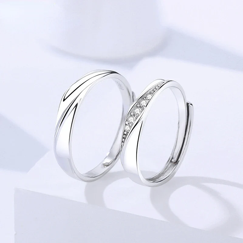 Vier Paare Und Ein Ring