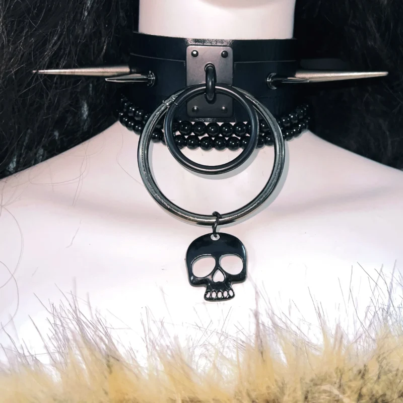 Fluffy o ring skull applique backless tube top