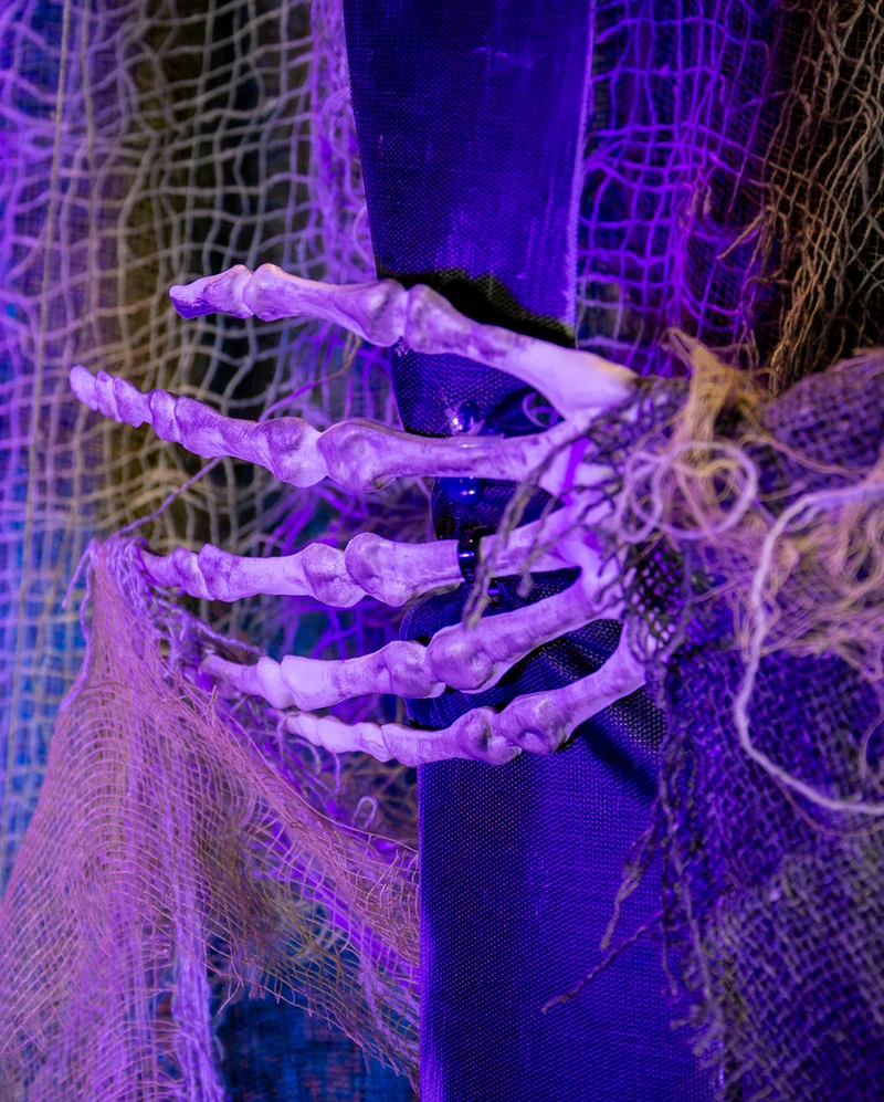 Schüttelnder Fetzenreaper im Käfig Halloween Animatronic 200cm