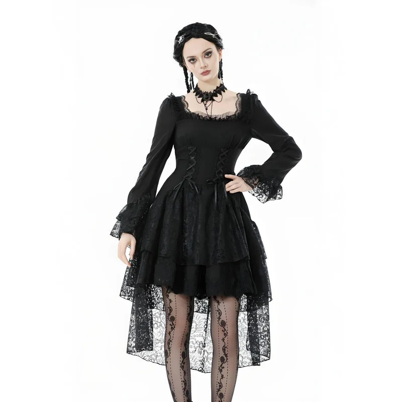 Gothic-Kleid mit mehrlagigem Schnürmuster und quadratischem Kragen für Damen