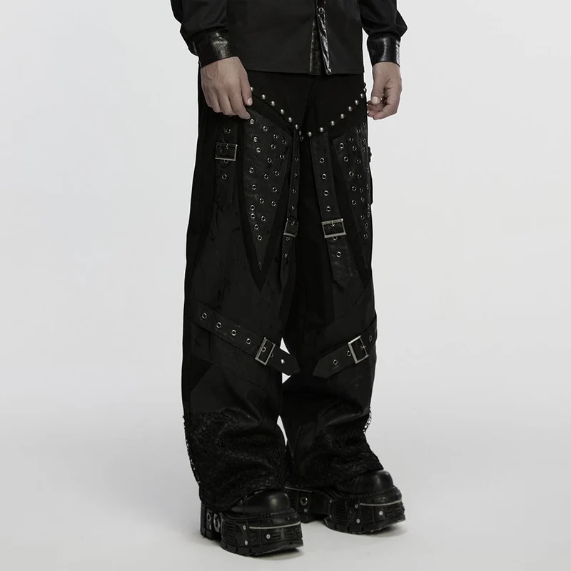 Herrenhose mit Punk-Nieten und Ösenschnalle