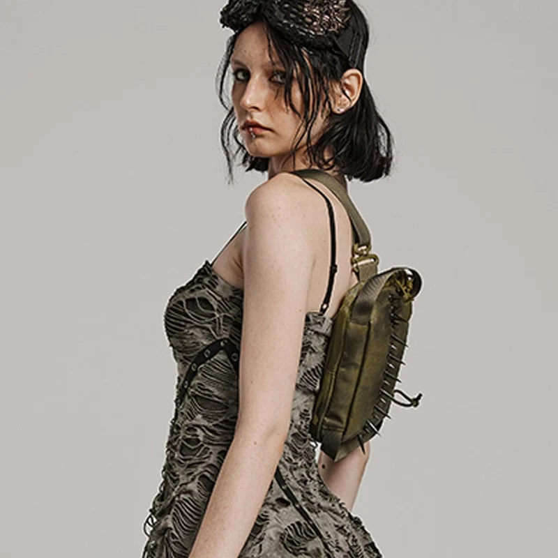 Damen-Umhängetasche im Punk-Militärstil mit Nieten