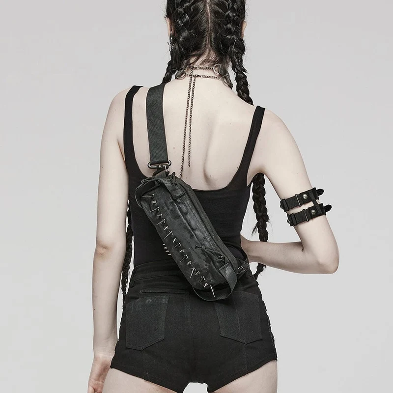 Damen-Umhängetasche im Punk-Militärstil mit Nieten