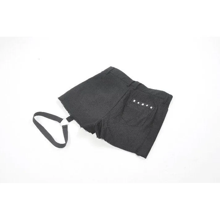 Punk-Shorts mit asymmetrischen Nieten und Beinriemen für Damen