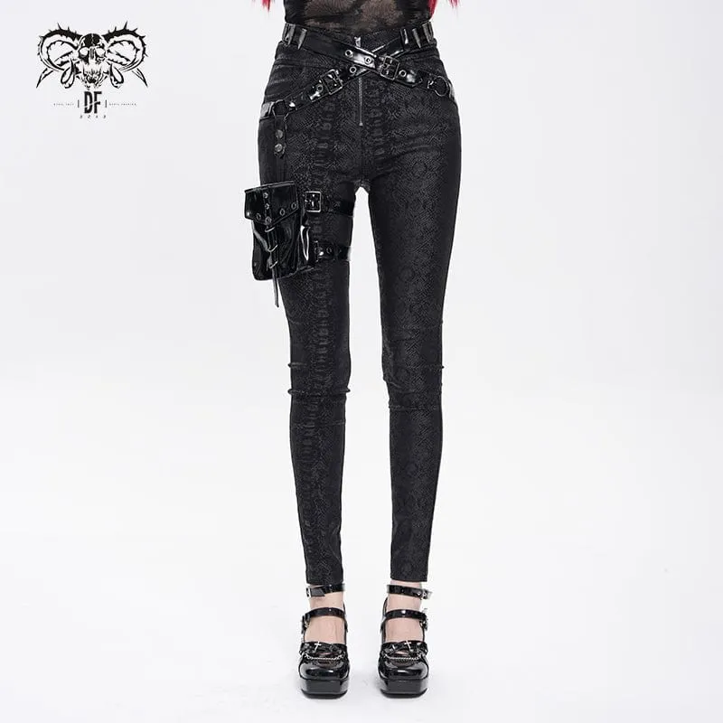 Damenhose mit Punk-Print und Schnallenriemen und Beintasche