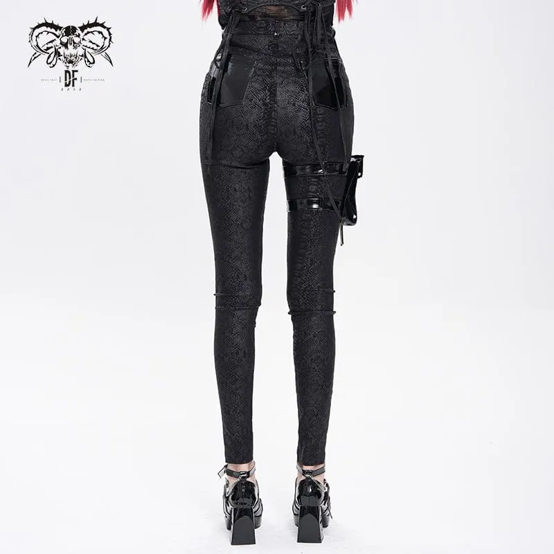 Damenhose mit Punk-Print und Schnallenriemen und Beintasche