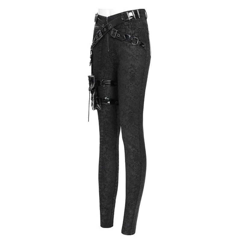 Damenhose mit Punk-Print und Schnallenriemen und Beintasche