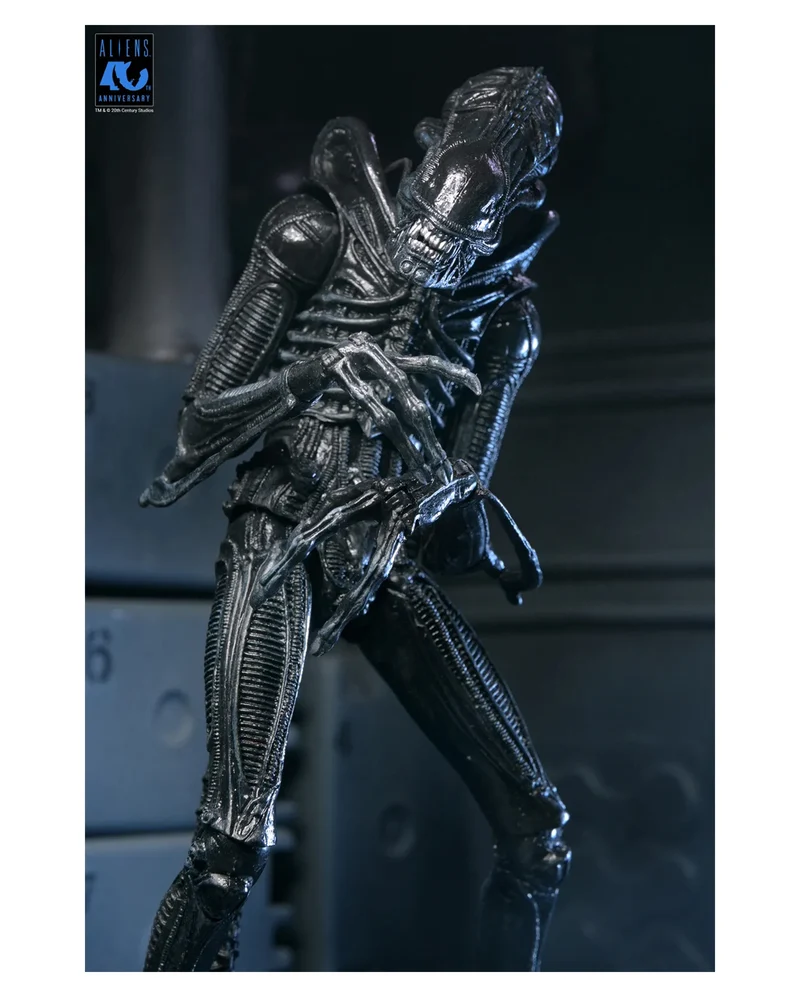 NECA Aliens 40th Anniversary Warrior Xenomorph Ultimate Action Figur 23cm