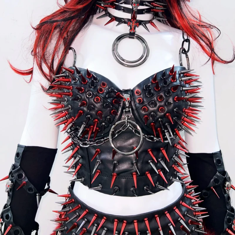 Leather o ring rivet applique chain top