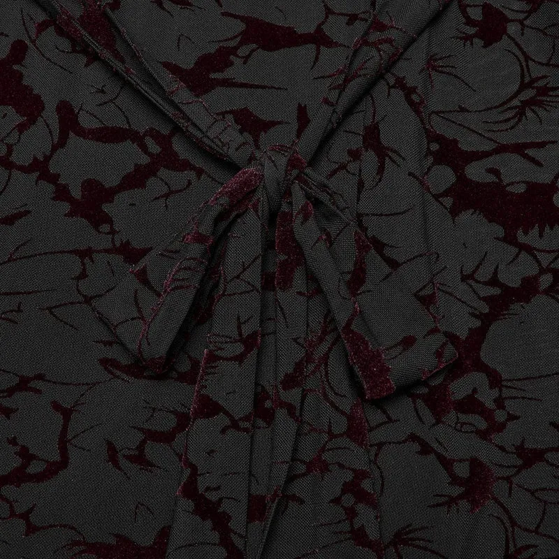 Damen-Gothic-Hexenkleid mit tiefem Ausschnitt und Fledermausärmeln in Übergröße in Schwarz und Rot