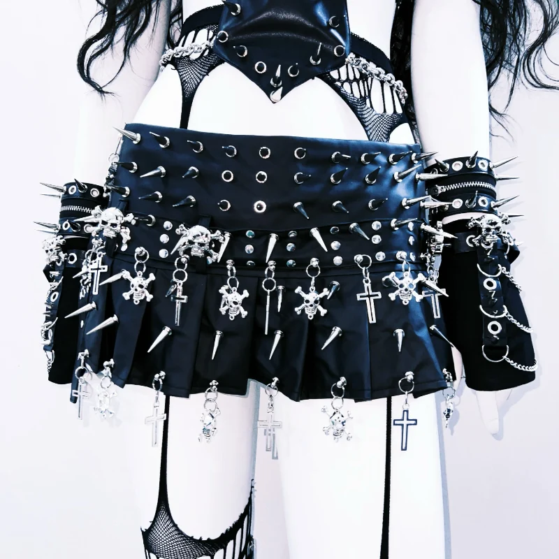 Metal chain rivet applique hollow out cut out top