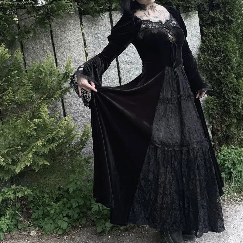 Gothic Brautkleid aus Samt mit Puffärmeln und Spitze im Damenstil