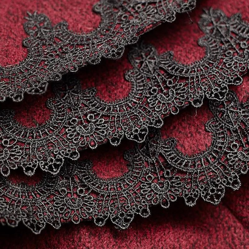 Gotischer Wollmantel mit Kapuze für Damen