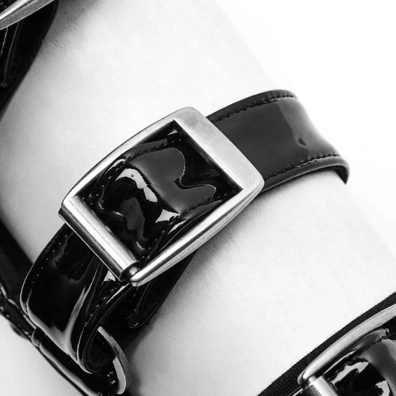 Lange Punk-Handschuhe aus Kunstleder für Damen