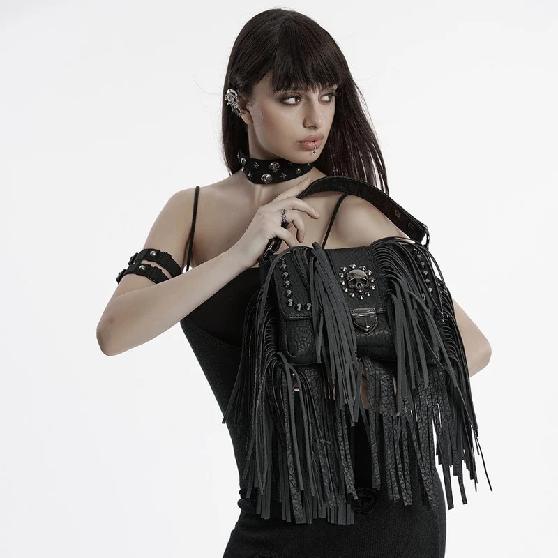 Gothic-Tasche aus Kunstleder mit Nieten und Quasten für Damen