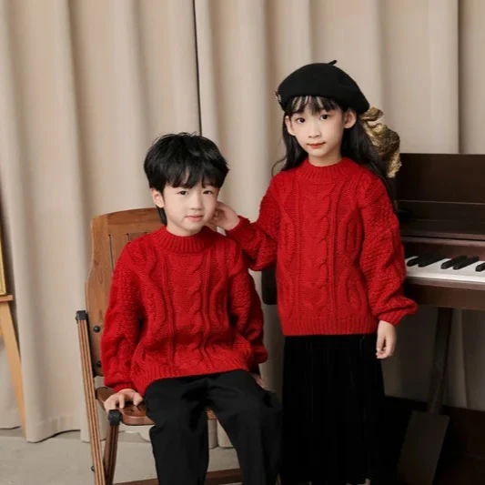 Fast Family Pullover
