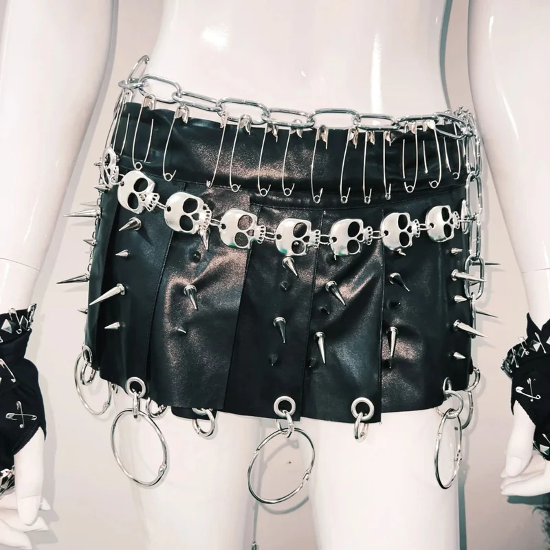 Cut out o ring rivet cami top