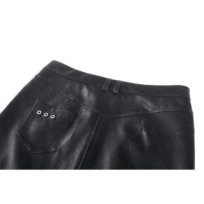 Punkrock für Damen mit Schnallenverschluss und Seitenschlitz und unregelmäßigem Saum
