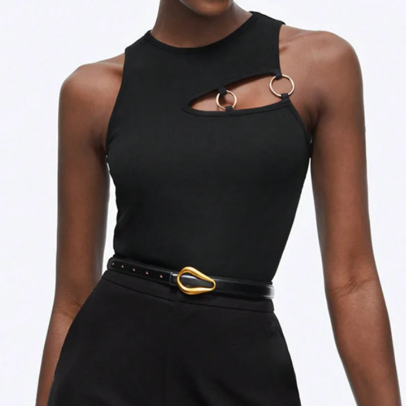 Cut out o ring crewneck black top