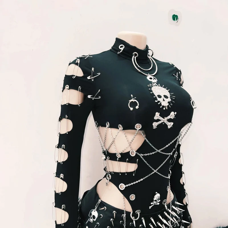 Long sleeve hollow out metal chain skull applique cut out top