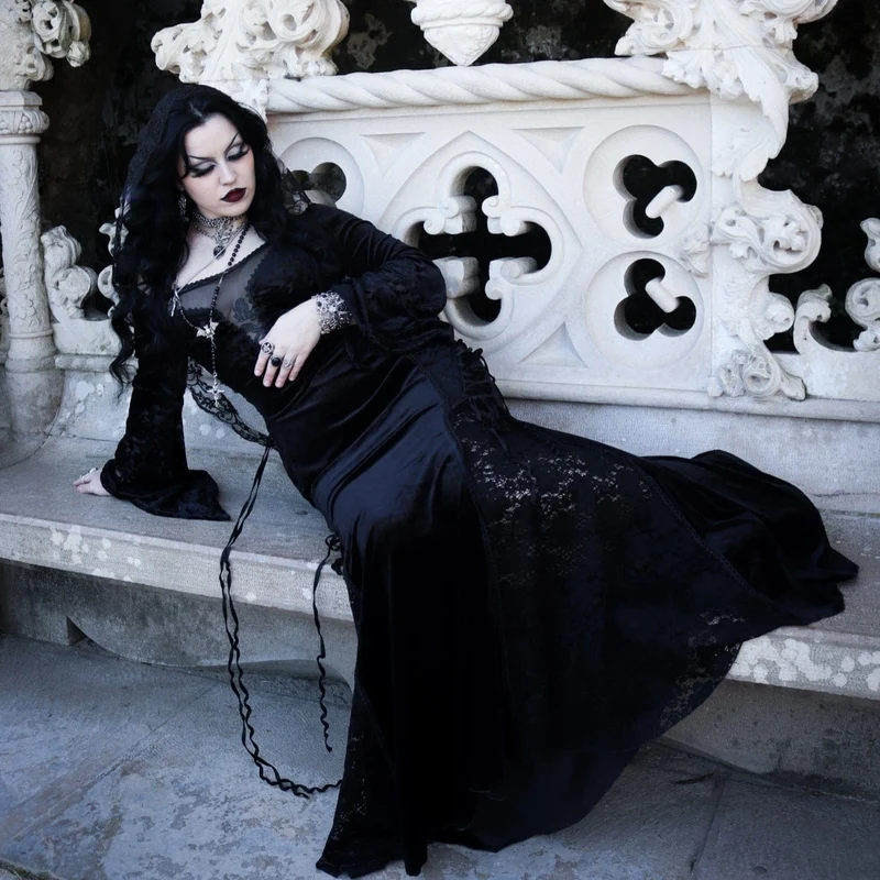 Gothic-Kleid aus Samt mit schulterfreier Spitze für Damen