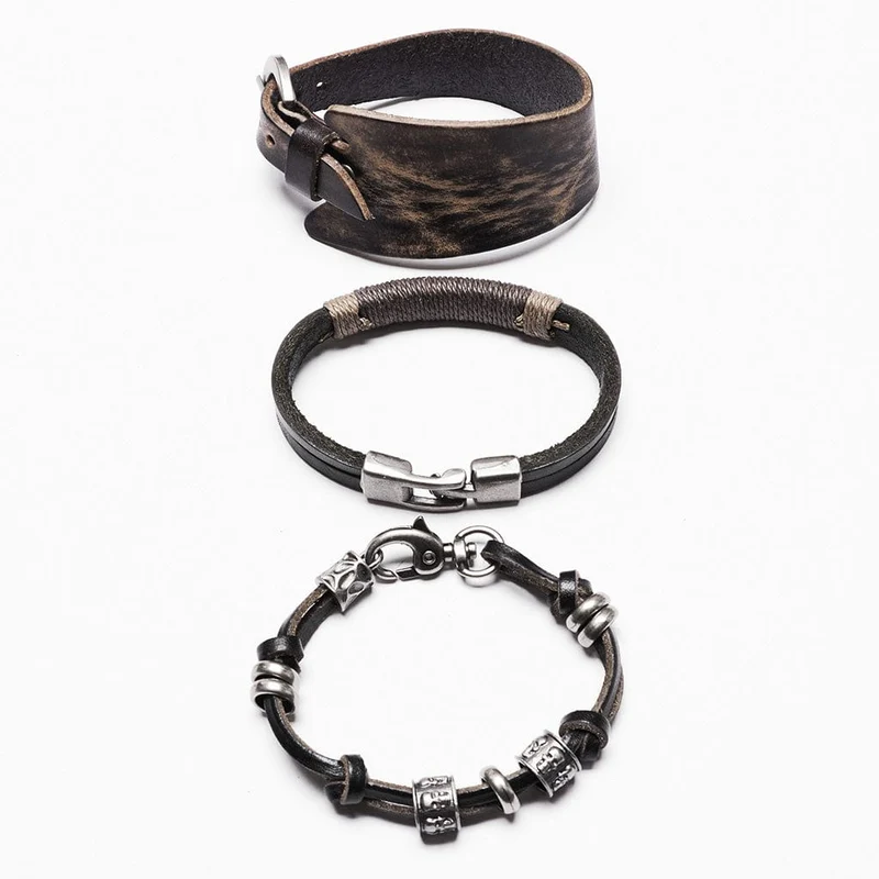 Armbandset aus Kunstleder mit Punk-Schnalle für Damen