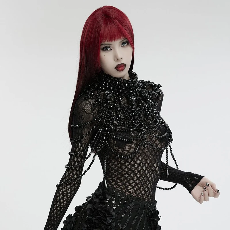Damenhalsband mit Gothic-Totenkopf und Perlenbesatz