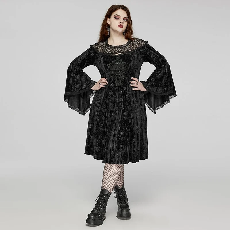 Damen-Gothic-Kleid in Übergröße mit ausgestellten Ärmeln und geprägtem Samt