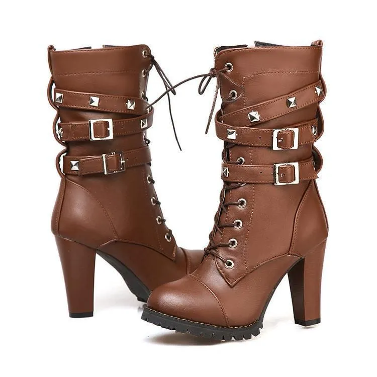 Damenstiefel mit Punk-Nieten und Schnürung