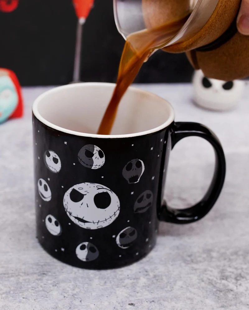 The Nightmare Before Christmas Jack Moon Phases Tasse