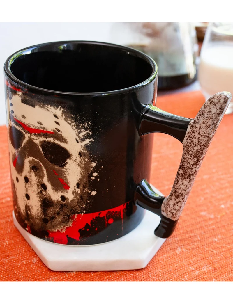 Friday the 13th Keramiktasse mit Machete als Griff