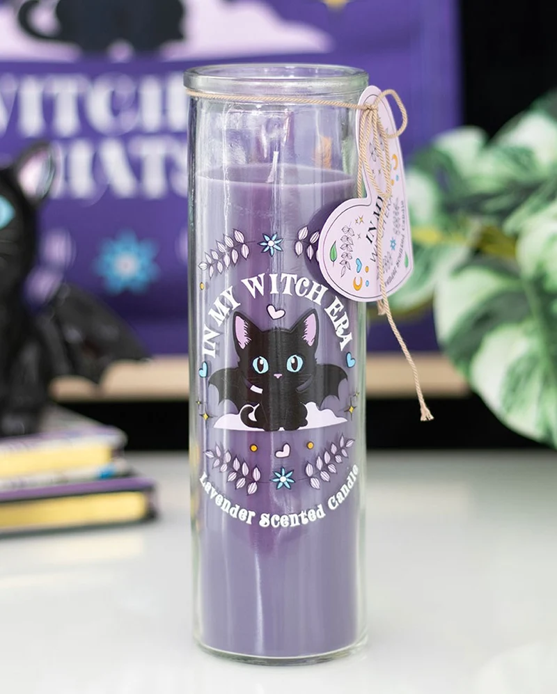 Of Whiskers & Wings Lavenderkerze mit Katzenmotiv 20cm
