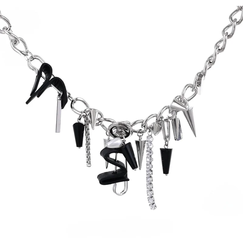 Unregelmäßiger, mit Zirkonen besetzter Punk-Halsband für Damen