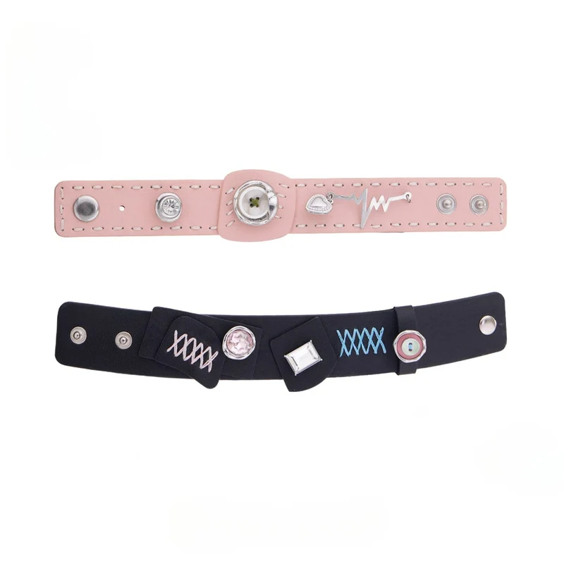 Damen-Armband aus Kunstleder mit Punk-Knöpfen