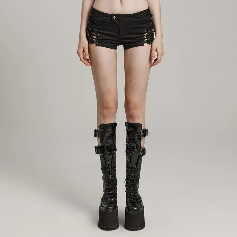 Damen-Shorts mit Punk-Schnürung und Mesh-Schnalle