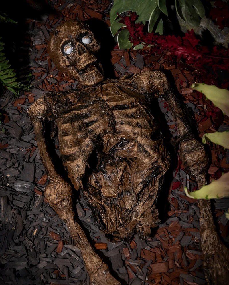 Moorleichen Torso mit leuchtenden Augen 86cm